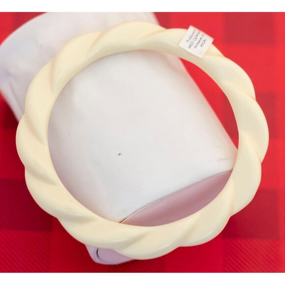Vintage Boho Cream Bangle Bracelet by West Germany for Avon 8 Inches - O12 - Picture 2 of 3